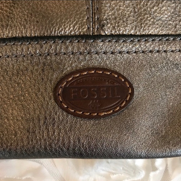 Fossil Crossbody Brown and Silver Purse - Picture 4 of 6
